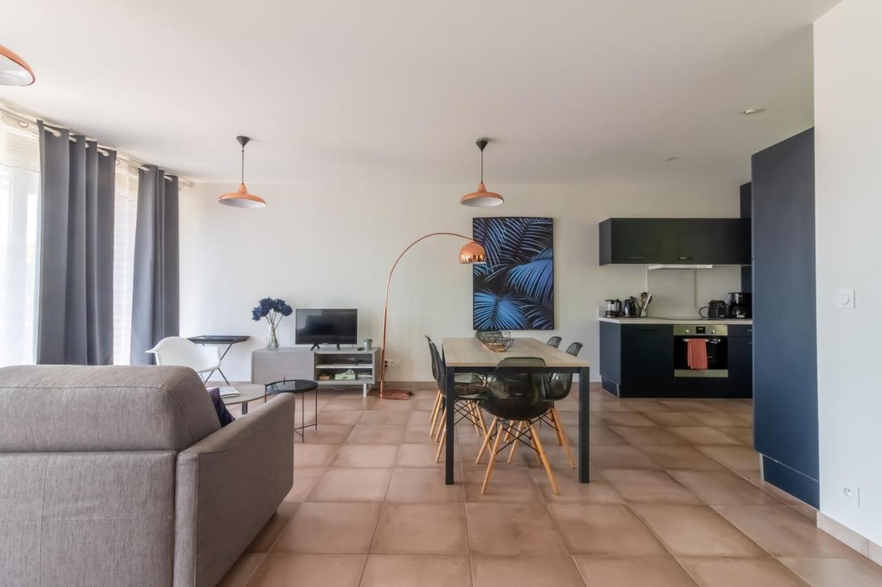 Plein Soleil Avec Jacuzzi Privatif Et Parking Prive Apartment Sarlat-la-Caneda Ngoại thất bức ảnh